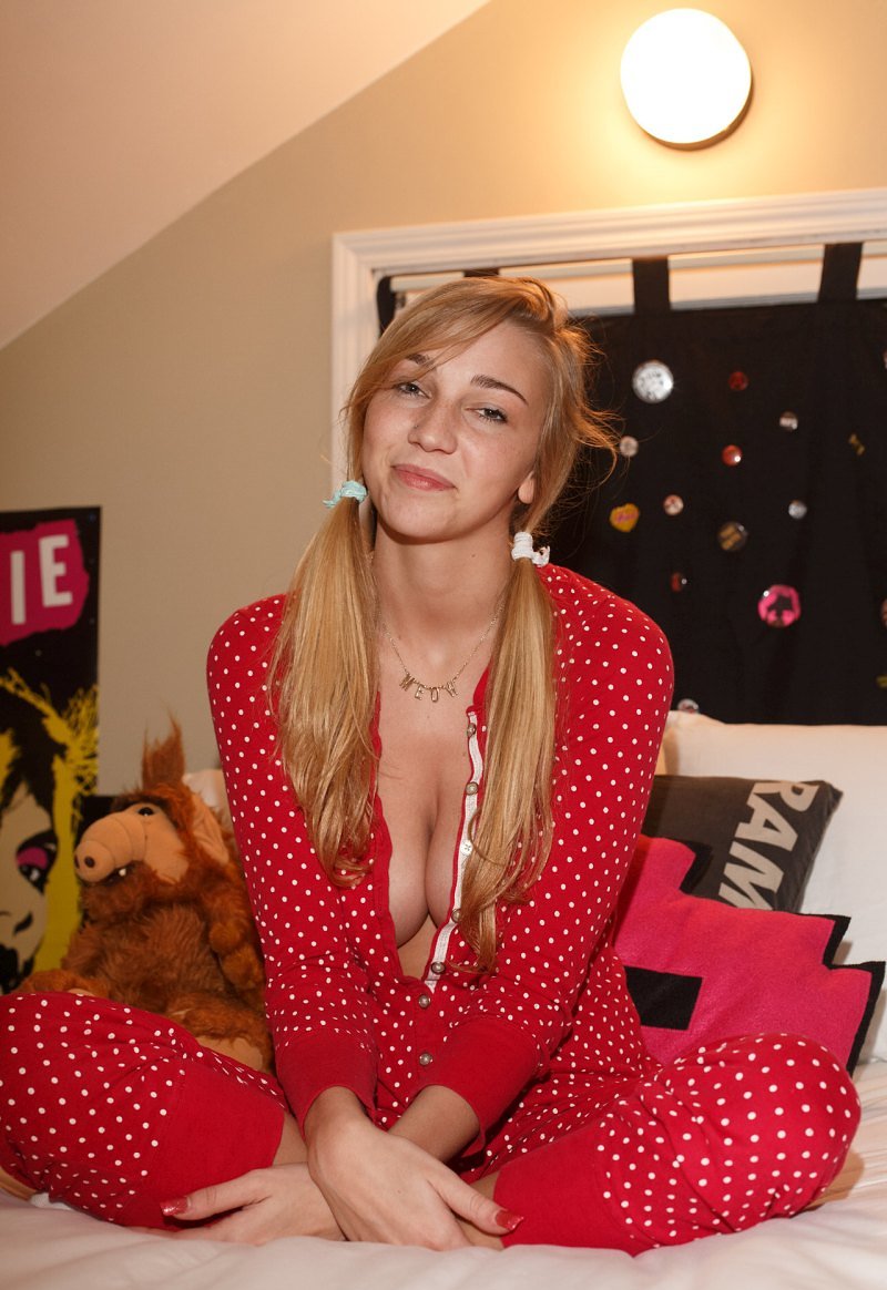 Ульюша, 20 лет, 1 размер груди